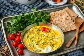 طرز تهیه املت پنیر یک غذای خوشمزه و سریع