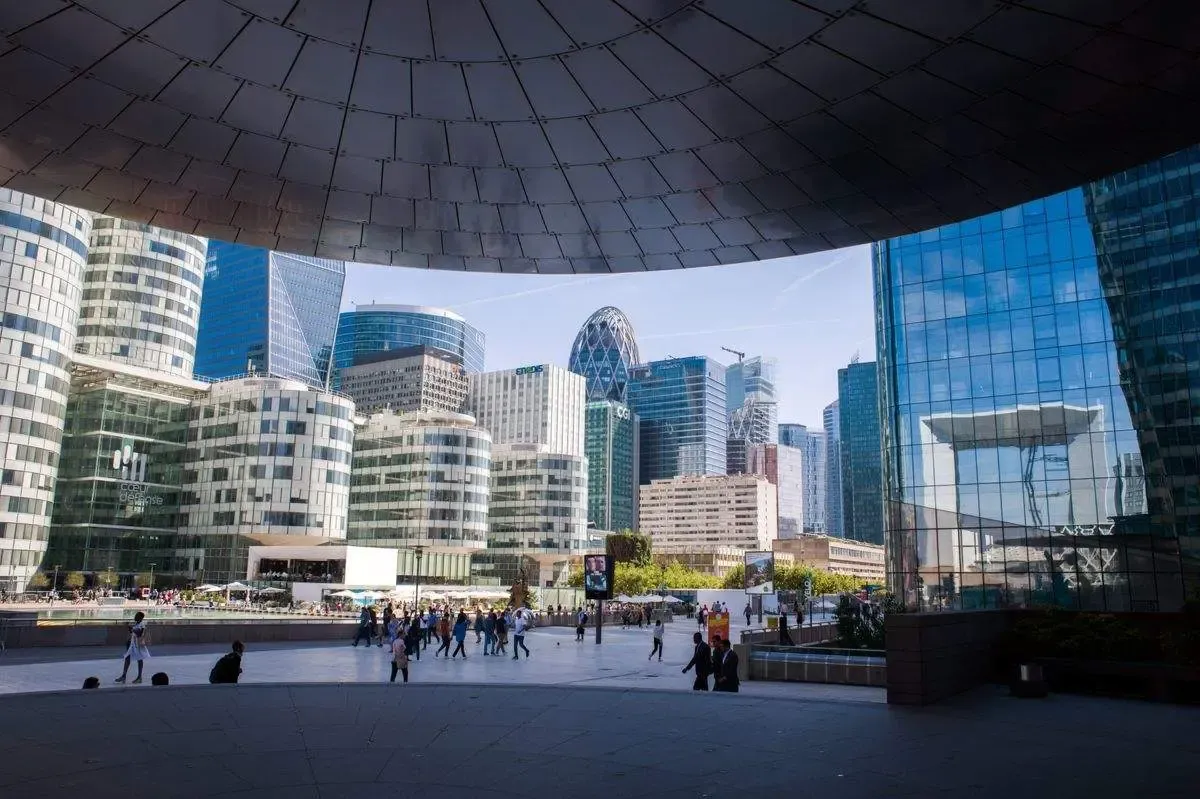 فرانسه قطب مالی اتحادیه اروپا می شود