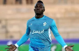 یک سرخابی در فولاد | گلزن آسیایی به اهواز می‌رود