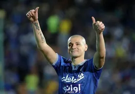 بمب نقل و انتقالات امشب به استقلال میآید