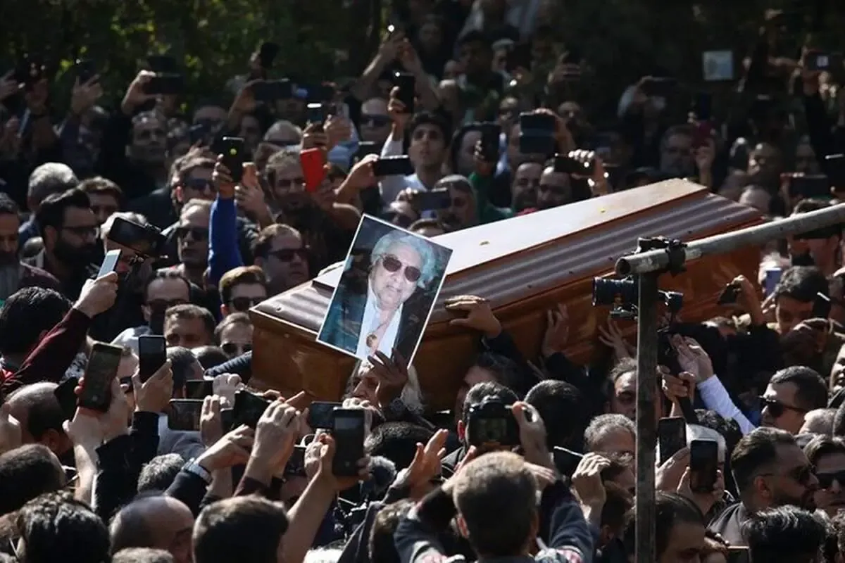 گریه‌های همسر استاد گُلپا با خوانندگی  سوزناک خواجه‌امیری/ فیلم