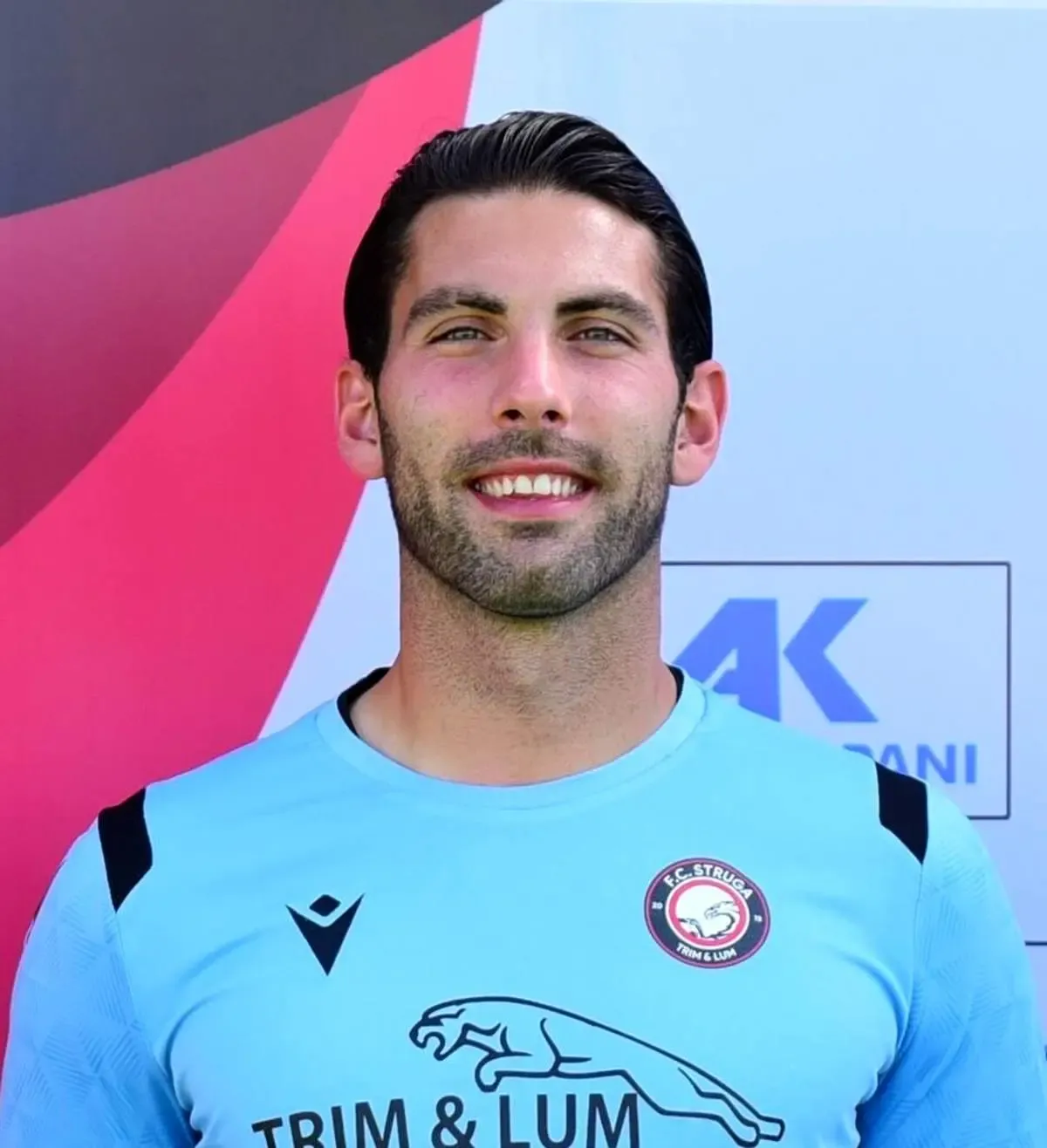 دروازه‌بان خوش تیپ استقلال مشخص شد