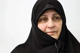 بعضی در کار هستند که امام زدایی میکنند و به توصیه رهبری گوش نمیدهند