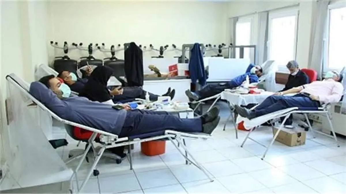 مشارکت کارکنان بانک سینا در اهدای خون به نیازمندان