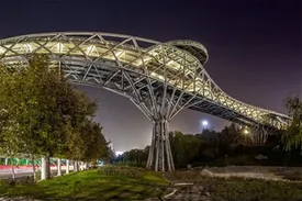 اتفاقی که امشب برای پل طبیعت در تهران میافتد