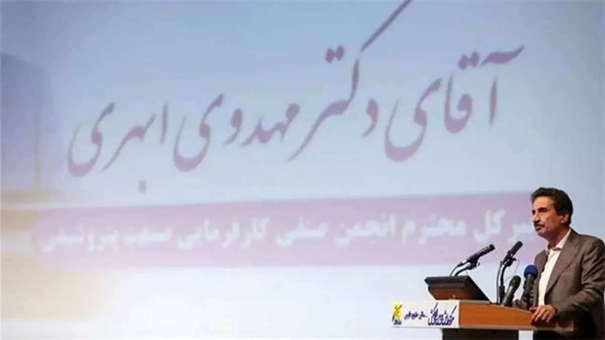 صنعت پتروشیمی افتخار کشور در دور زدن تحریم‌هاست/ سهم ۳۰ درصدی پتروشیمی‌ها از بازار سرمایه/ صنعت پتروشیمی شاگرد اول صادرات، ارزآوری و رفع تعهد ارزی است