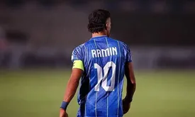 عکس / واکنش رضاییان به خط خوردن از لیست استقلال