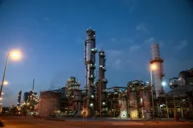 افزایش تولید و توسعه بازارهای صادراتی محور مهم ترین برنامه های پتروشیمی شیراز در سال جاری است