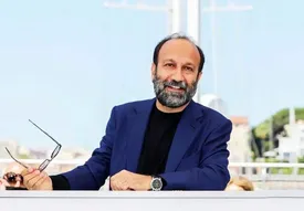 لاریجانی گفت از اصغر فرهادی تشکر کنید و سکه بدهید