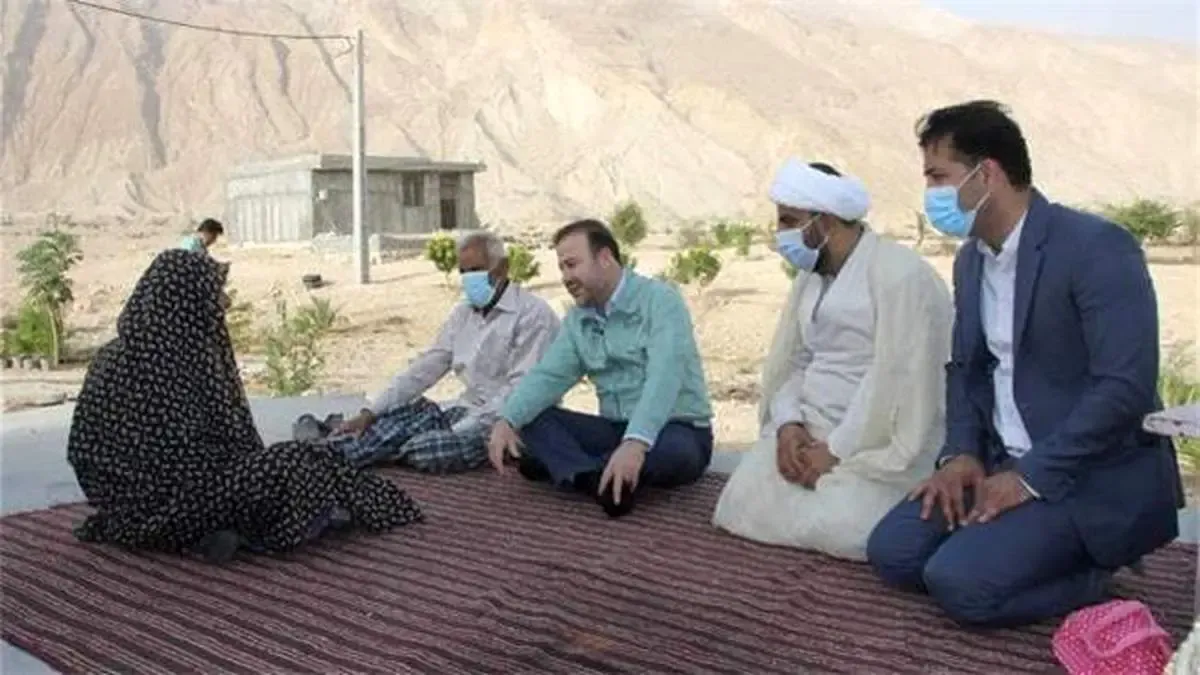 توزیع غذای گرم بین زلزله زدگان استان هرمزگان