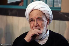 تصاویر تازه از مهدی کروبی در حرم امام +فیلم