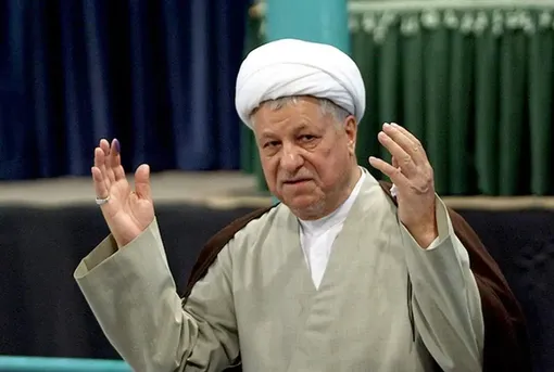 همه آرزوی من، توسعه فضای اطلاع رسانی دوسویه و بیان حقیقت ها به مردم است.