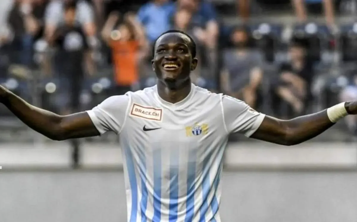 ایست قلبی بازیکن در زمین فوتبال