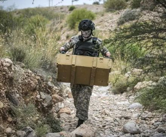 استقرار تکاوران عملیات ویژه نیروی دریایی ارتش در سواحل جنوب کشور