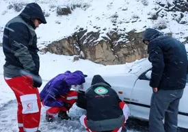 ورود سامانه بارشی ‌شدید برف از شنبه 22 آذر/ کولاک برف در جاده ها