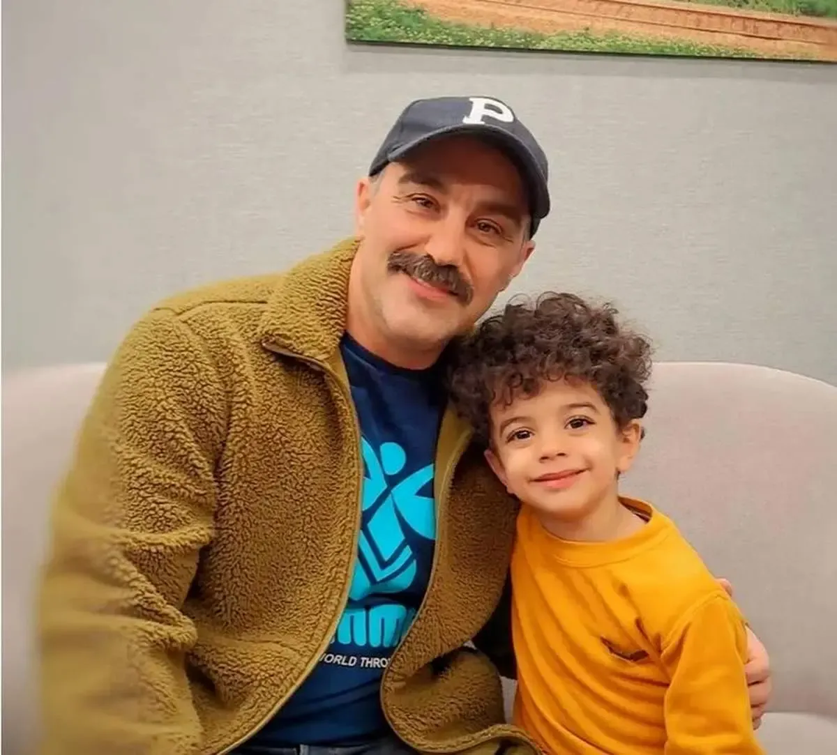 رونمایی سالار پایتخت از پدر جوان و برادر کوچکترش/ عکس جدید