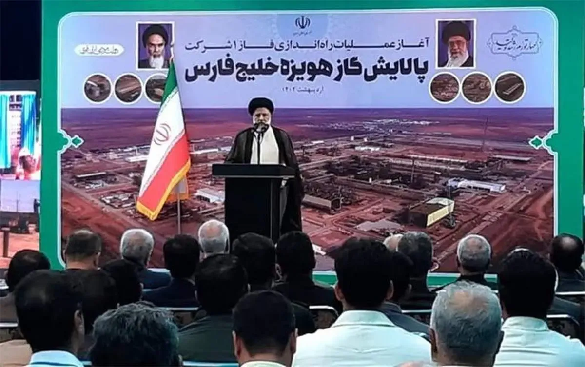 ۷۵ درصد تجهیزات پالایشگاه هویزه خلیج فارس ساخت ایران و موجب افتخار است/ انتقال خوراک از هویزه به پتروشیمی‌ها کار بزرگی است/ صنعت نفت، گاز و پتروشیمی باید بسیجی و جهادی اداره شود