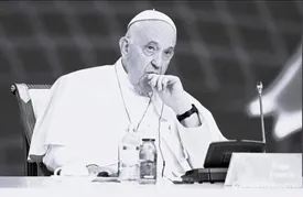 پاپ فرانسیس درگذشت