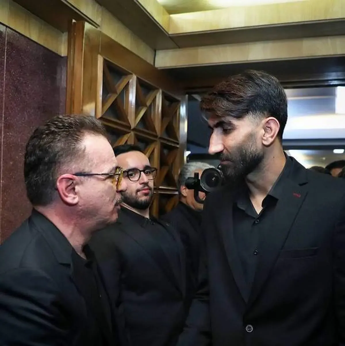 عادل فردوسی پور و میثاقی در این مراسم با هم رو در رو شدند/ تصاویر