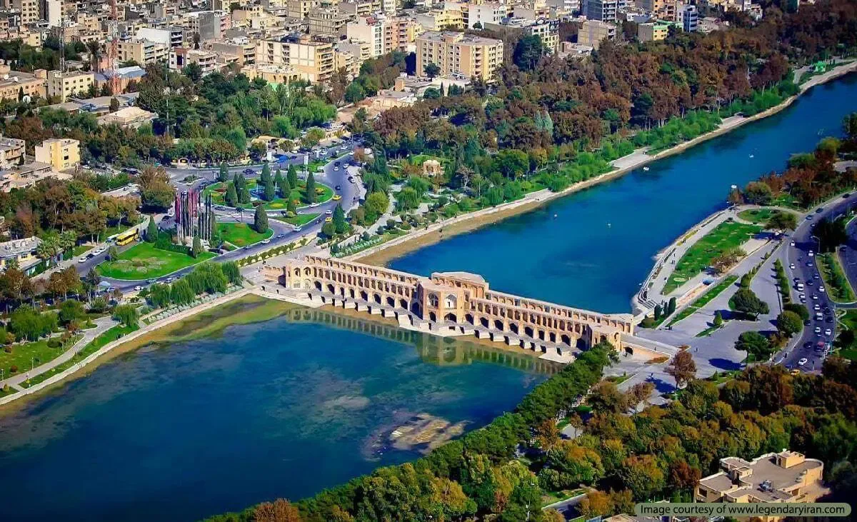 انفجار در اصفهان / ماجرا چیست؟