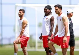 برخورد قاطع هاشمیان با ستاره خارجی