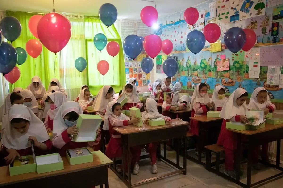 معرفی کارآفرینان مشهور در قالب کتاب به دانش آموزان