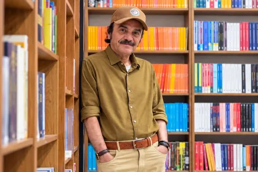 احمد آرام؛ از تئاتر بوشهر تا جهان وهم‌آلود داستان