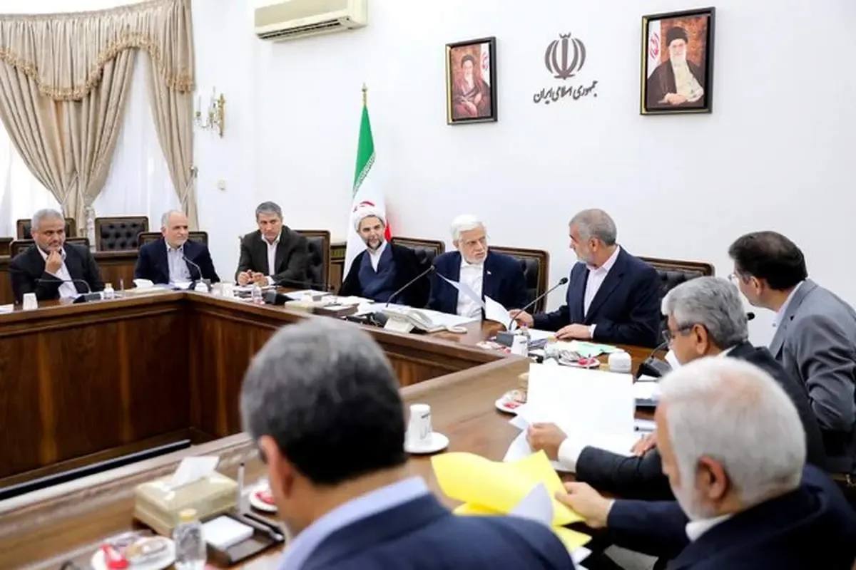 عارف: مسیر خدمت‌رسانی به مردم با هماهنگی سه قوه هموارتر می‌شود