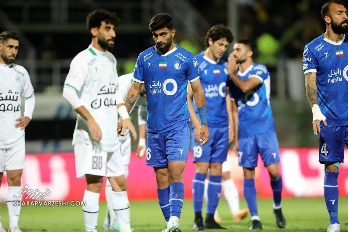 دعوا هافبک استقلال با کاپیتان ذوب آهن  بالا گرفت