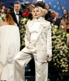 گزارش تصویری مت‌گالا ۲۰۲۵/ مدونا و ریحانا و زندایا و شاهرخ خان همه را میخکوب کردند