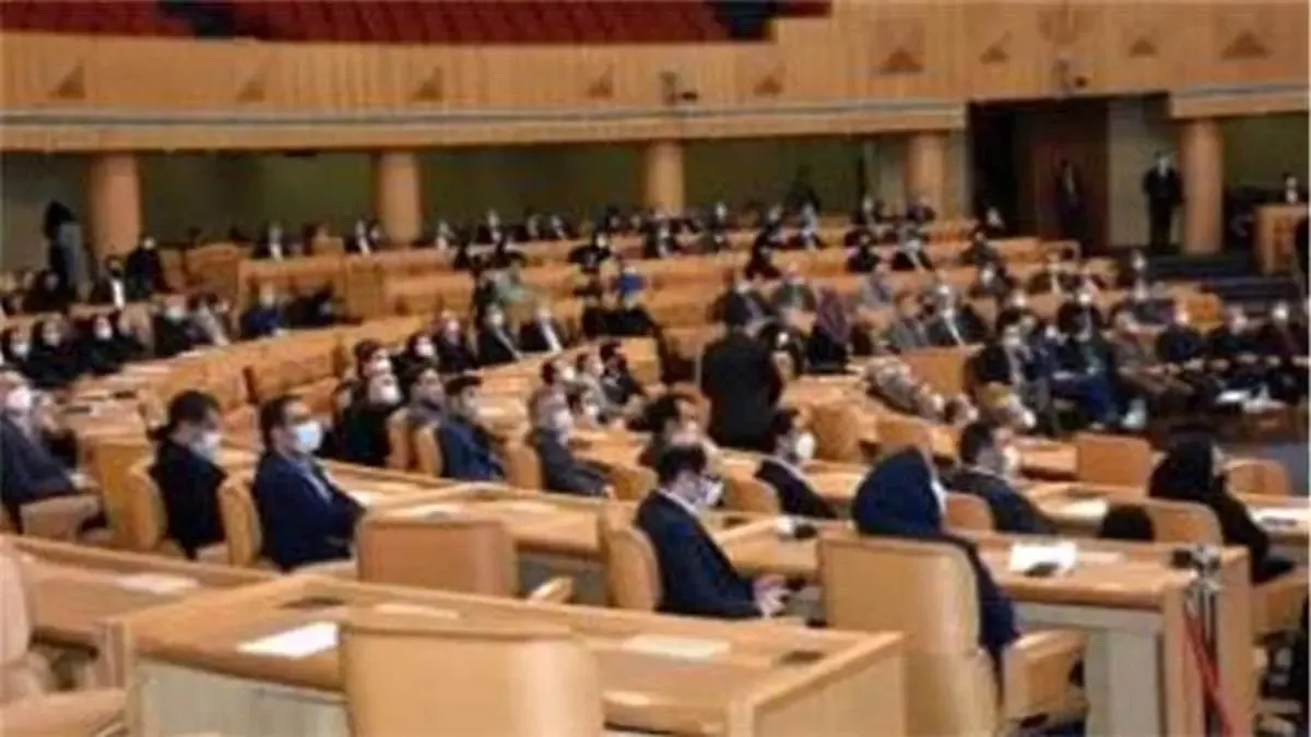 تندیس زرین جایزه ملی مدیریت مالی ایران به بانک تجارت تعلق گرفت