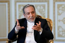 پاسخ عراقچی به ادعای سهم ۱۱ درصدی ایران از دریای خزر