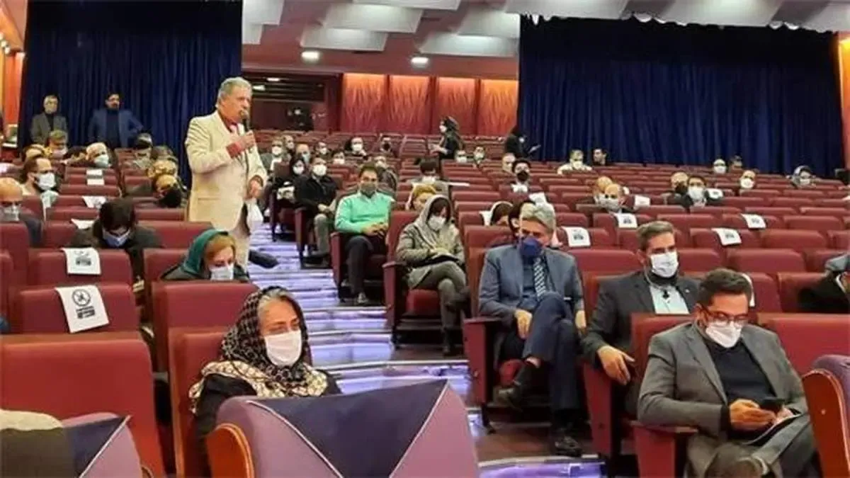 موافقت 91 درصدی مجمع عمومی فوق‌العاده با اصلاحات پیشنهادی هیأت مدیره‌ی دوره‌ی ششم درباره‌ی اساس‌نامه/ نصر تهران پیش‌رو در ایجاد تغییرات