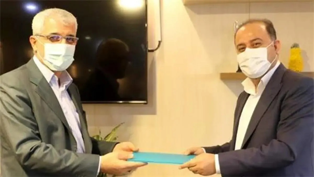 شرکت بیمه دی با سازمان غذا و دارو تفاهم نامه همکاری امضا کرد/ تسهیل فرآیندهای حوزه دارو در دستور کار قرار گرفت