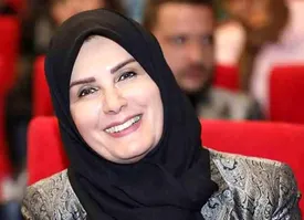 عکس دیده‌نشده از گیتی خامنه؛ مجری محبوب دهه شصتی‌ها با چهره‌ای متفاوت در ۴۴ سال پیش!