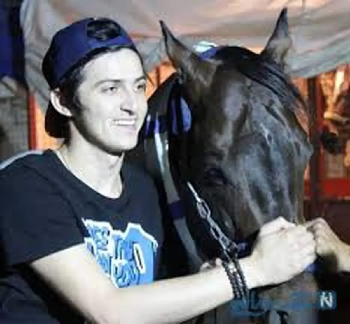 پشت‌پرده عاشقانه‌ کوچ سردار آزمون به امارات فاش شد