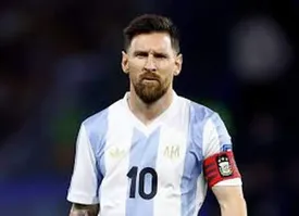 عکس/ خواستگاری جالب یک پیرزن از مسی!