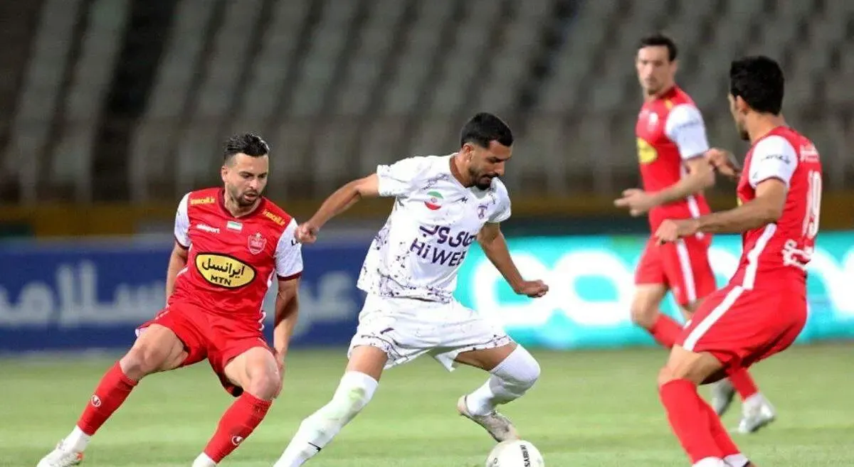 استوری عجیب گزینه پرسپولیس با قلب قرمز/ عکس