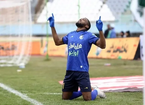 استقلال جانشین محمد محبی را انتخاب کرد