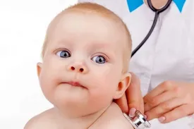 نوزادان درد را متفاوت از بزرگسالان تجربه می‌کنند