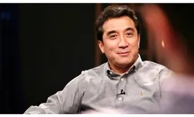 اعتراض خداداد عزیزی به فیلمبردار صداوسیما بهخاطر ترامپ /عکس