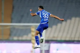 بازگشت مدافع چپ استقلال به ترکیب آبی پوشان