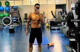 شهاب زاهدی  سیکس‌پک را به نمایش گذاشت / عکس