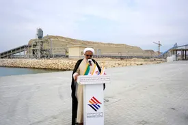 منطقه ویژه پارسیان و سواحل مکران دو بال توسعه ای هرمزگان هستند