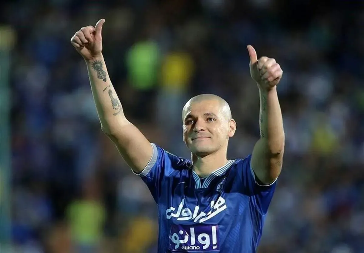 بمب نقل و انتقالات امشب به استقلال می‌آید