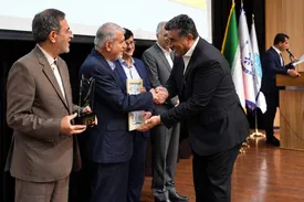 درخشش شرکت توسعه گردشگری ایران در سومین جایزه ملی تعالی صنعت گردشگری/سه جایزه به هتل های لاله رسید
