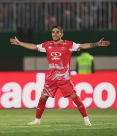 فرشاد احمدزاده بعد از رفتن از پرسپولیس نطقش باز شد!