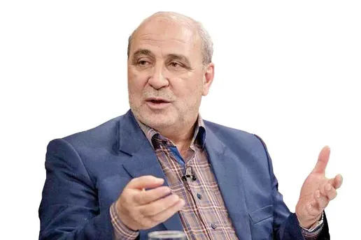 نیاز به آرایش جنگی در اقتصاد داریم