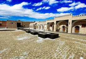 دریافت پروانه بهرهبرداری درجه یک گردشگری مزرعه کمال آباد