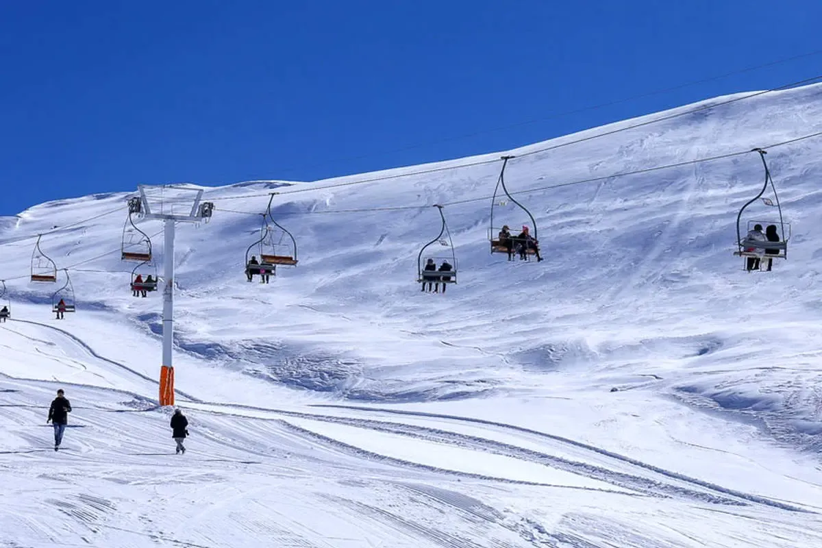 ببینید/ بالاخره برف ارتفاعات تهران را سفید پوش کرد!